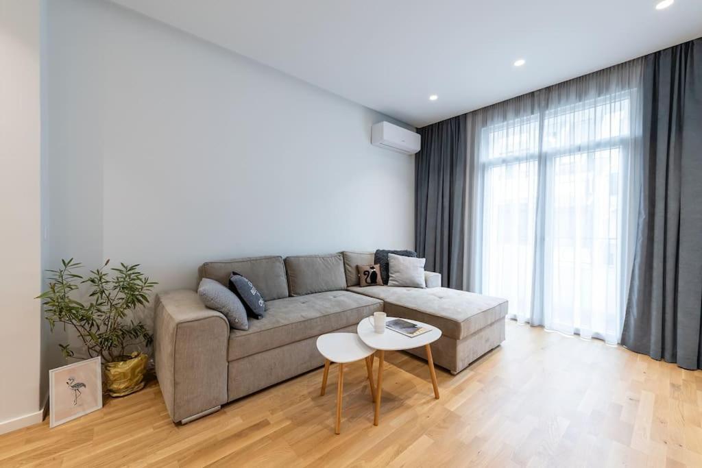 Modern & Stylish Sea Apartment With Parking Бургас Экстерьер фото